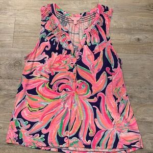 Essie top in banana flambé